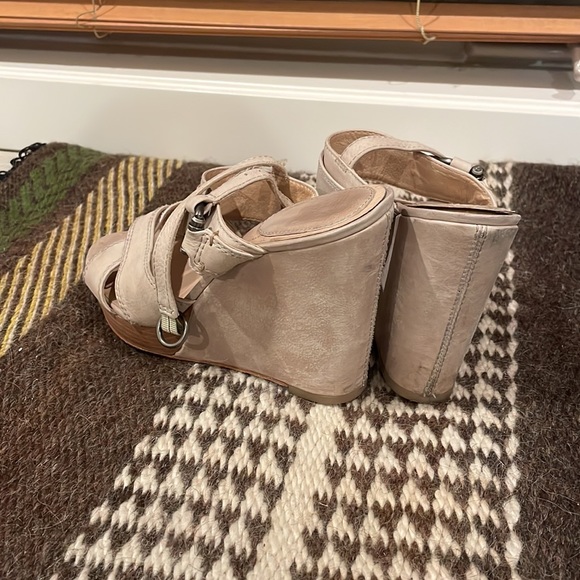 Frye wedge Sandles - Picture 3 of 3